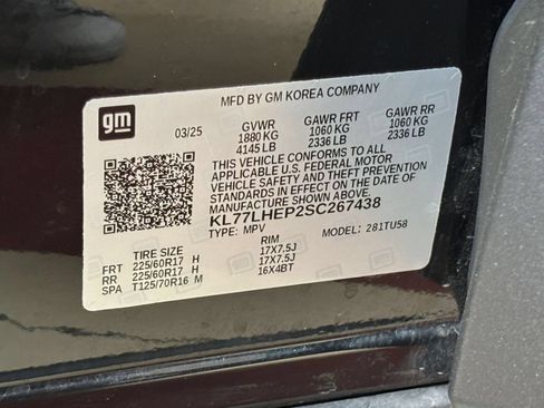 Used 2025 Chevrolet Trax LT FWD image 28