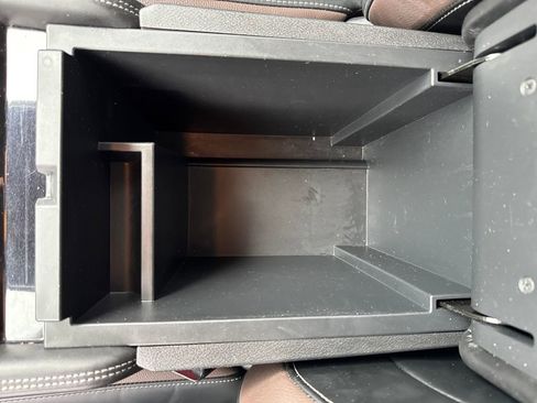 Used 2023 Nissan Pathfinder Platinum image 26