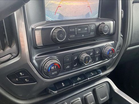 Used 2016 Chevrolet Silverado 1500 LTZ Z71 image 17