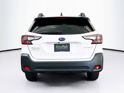 Used 2025 Subaru Outback Premium AWD/4WD image 7