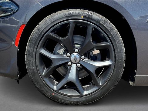 Used 2017 Dodge Charger R/T image 8