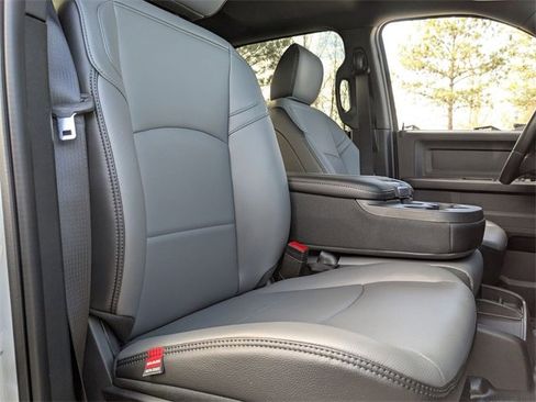 New 2024 RAM 3500 Tradesman w/ Chrome Appearance Group image 36