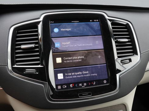 Used 2023 Volvo XC90 B6 Ultimate w/ Protection Package Premier image 23