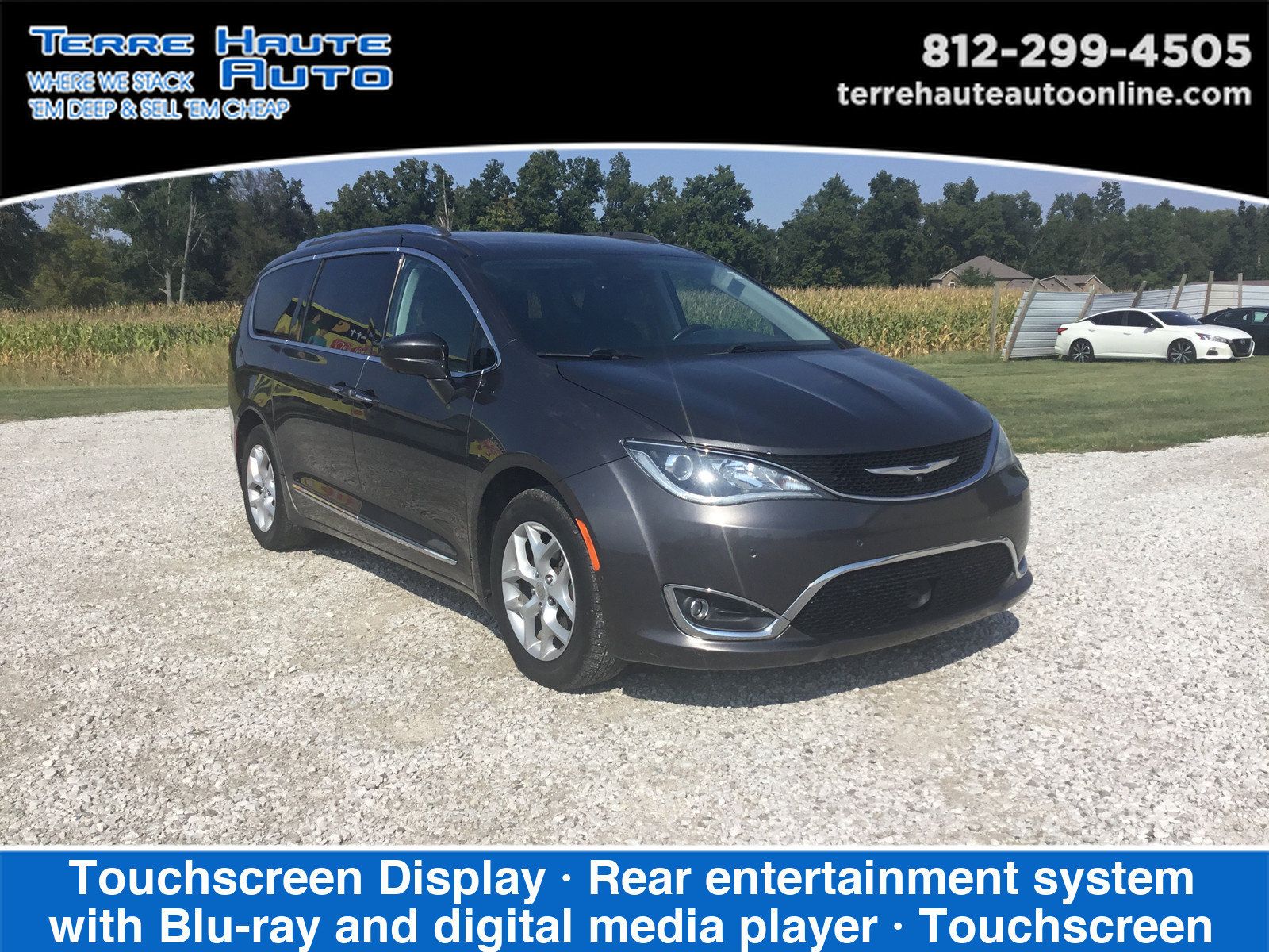 Used 2017 Chrysler Pacifica Touring-L Plus w/ Advanced Safetytec Group FWD image 1