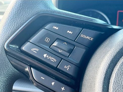 Used 2025 Subaru Crosstrek 2.0i Premium AWD/4WD image 10