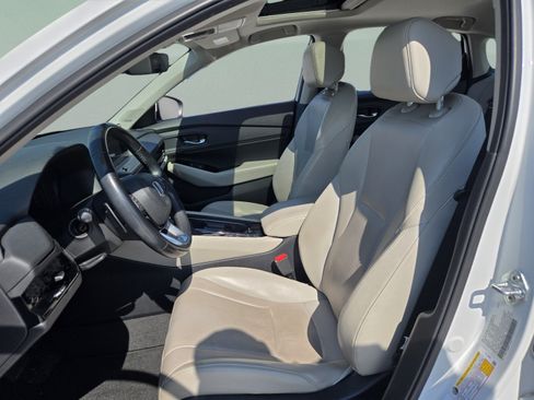 Used 2023 Honda Accord Touring image 11