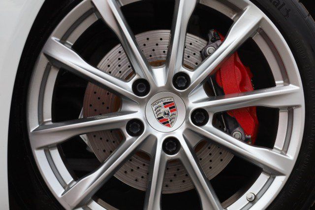 Used 2018 Porsche 718 Cayman RWD image 49