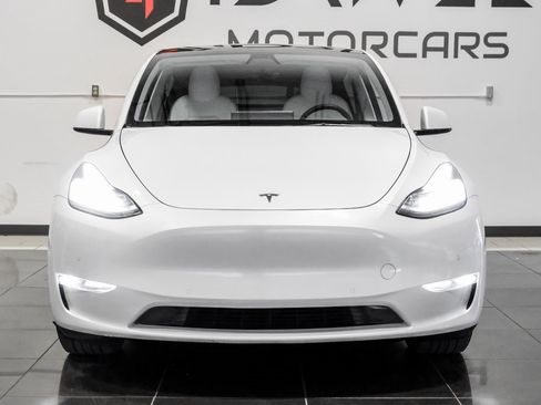 Used 2022 Tesla Model Y Long Range image 6