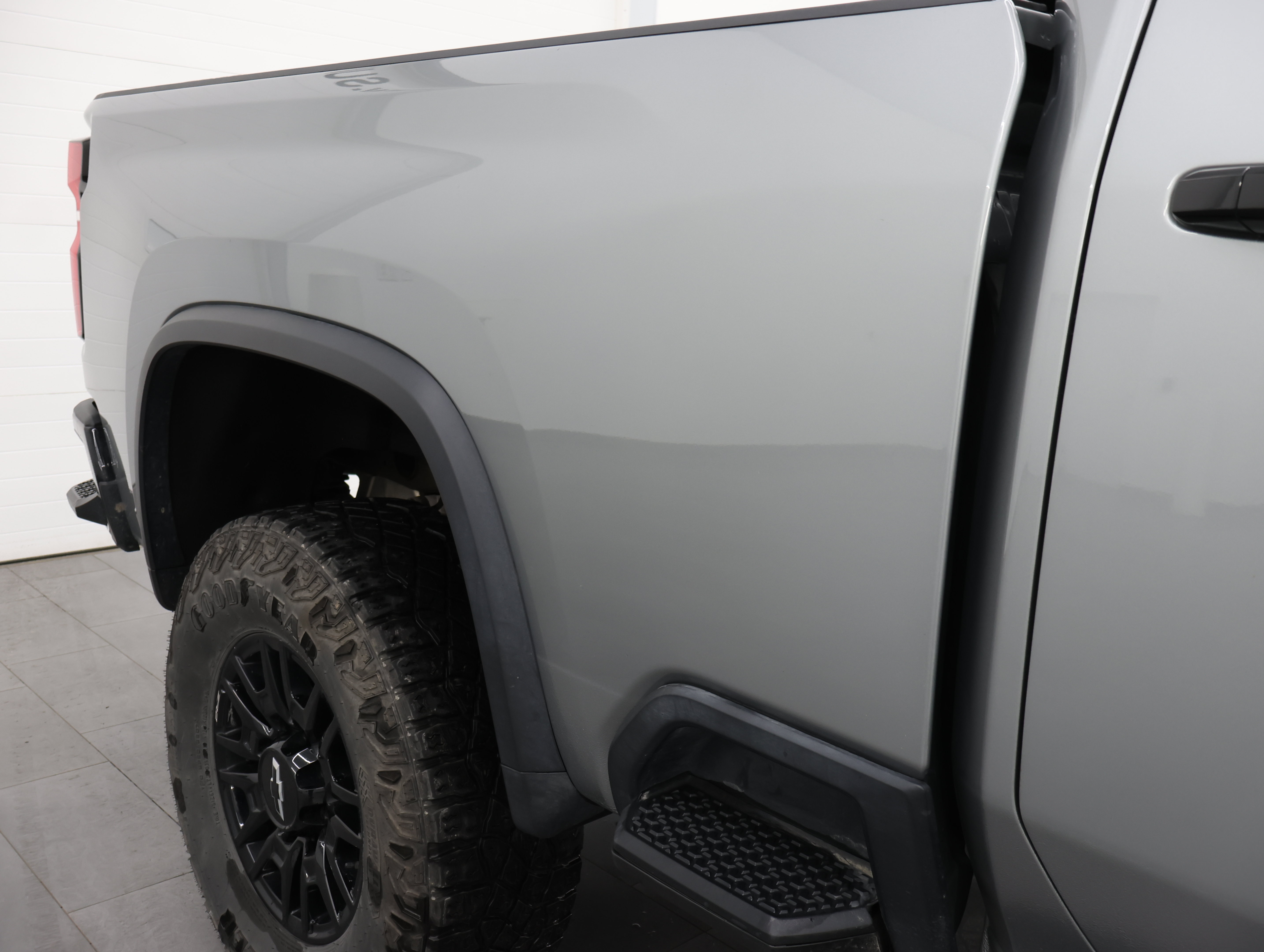Used 2025 Chevrolet Silverado 2500 ZR2 w/ Technology Package AWD/4WD image 33