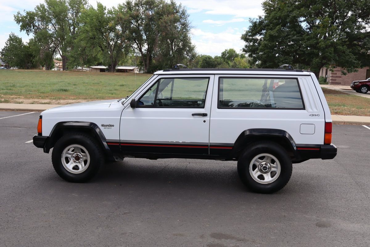 Used 1993 Jeep Cherokee Sport AWD/4WD image 9