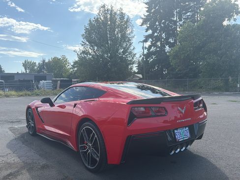 Used 2015 Chevrolet Corvette Stingray Coupe w/ 3LT Preferred Equipment Group RWD image 8