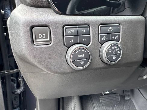 Used 2024 Chevrolet Silverado 1500 RST w/ Z71 Off-Road Package AWD/4WD image 18