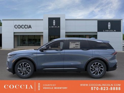 New 2026 Lincoln Nautilus Premier AWD/4WD image 3