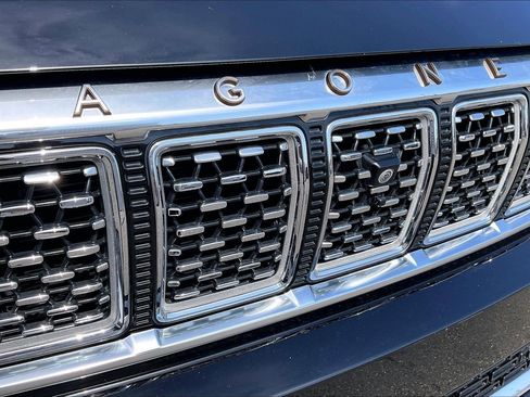 Used 2024 Jeep Grand Wagoneer Series III image 28