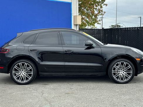 Used 2016 Porsche Macan S image 2