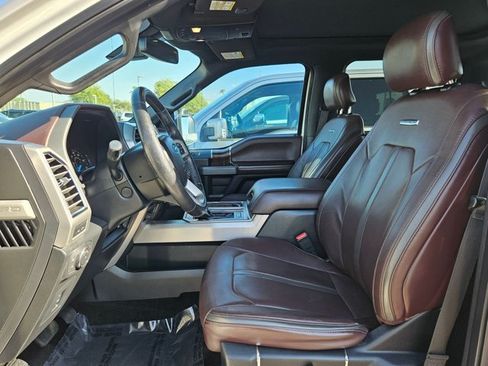 Used 2016 Ford F150 Platinum w/ Equipment Group 701A Luxury RWD image 20