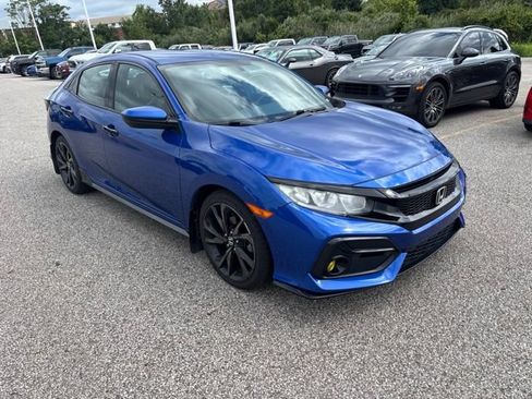 Used 2017 Honda Civic Sport image 2