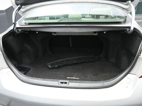 Used 2011 Toyota Camry FWD image 21