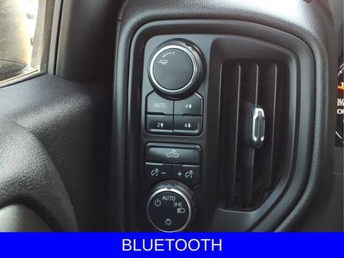 Used 2025 Chevrolet Silverado 1500 Custom Trail Boss w/ LPO, Dark Essentials Package AWD/4WD image 13