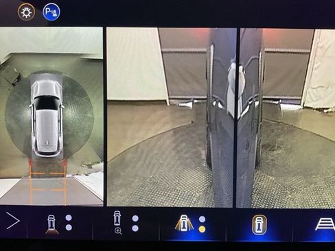 New 2026 Chevrolet Equinox LT w/ Convenience Package II FWD image 18