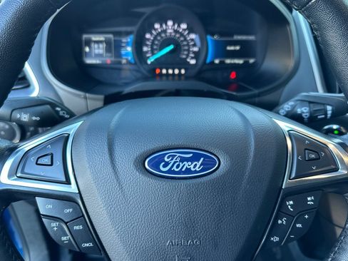 Used 2024 Ford Edge SEL AWD/4WD image 25