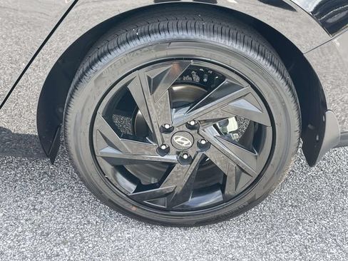 Used 2026 Hyundai Elantra SEL Sport Premium FWD image 9