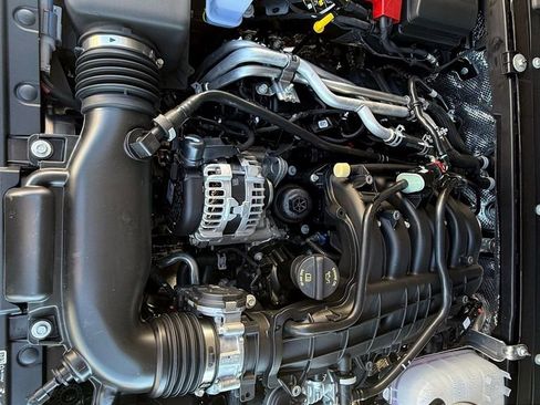 New 2025 Jeep Gladiator Sport AWD/4WD image 20