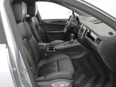 Used 2016 Porsche Macan S image 48