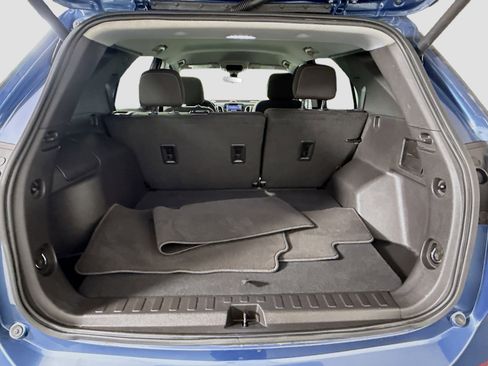Used 2024 Chevrolet Equinox LT FWD image 35