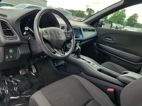 Used 2019 Honda HR-V Sport image 19