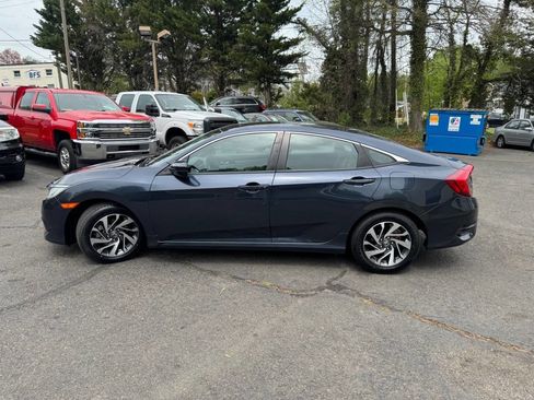 Used 2016 Honda Civic EX image 4