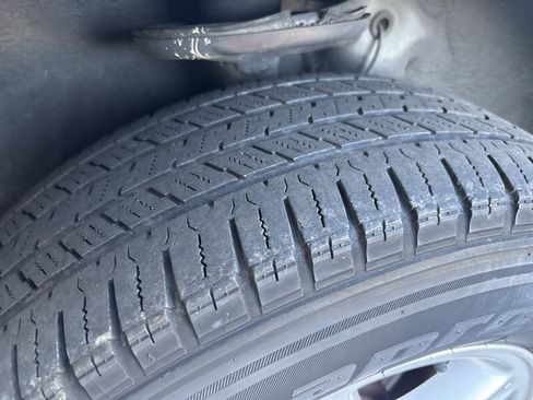 Used 2000 Lexus RX 300 4WD w/ Premium Pkg image 16