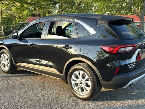 Used 2023 Ford Escape Active AWD/4WD image 5