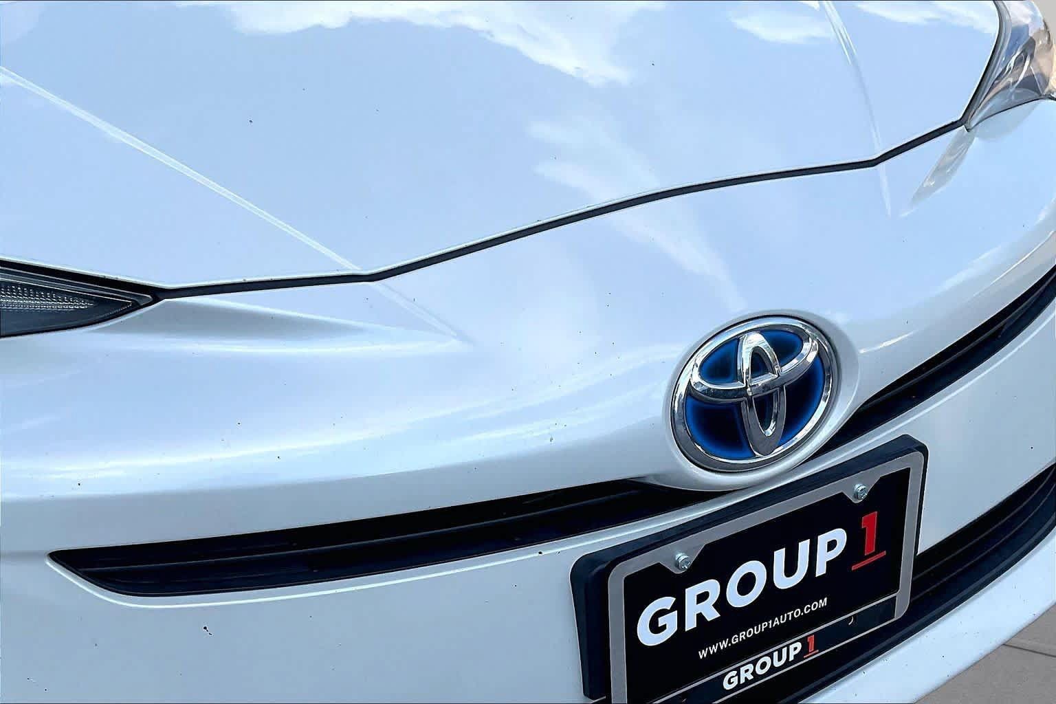 Used 2016 Toyota Prius Two FWD image 29