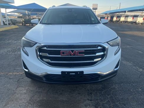 Used 2020 GMC Terrain SLT w/ Preferred Package image 2