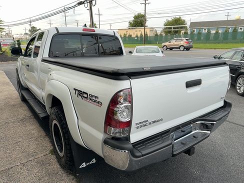 Used 2012 Toyota Tacoma 4x4 Access Cab V6 w/ TRD Off-Road Pkg image 3