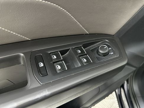 Used 2022 Volkswagen Atlas SE image 60