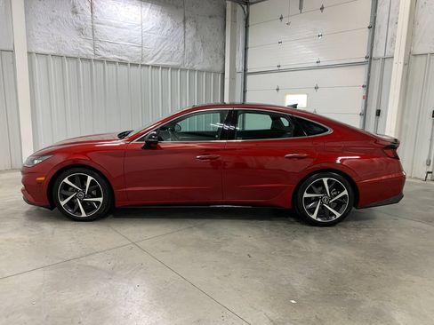 Used 2023 Hyundai Sonata SEL Plus w/ Cargo Package FWD image 3