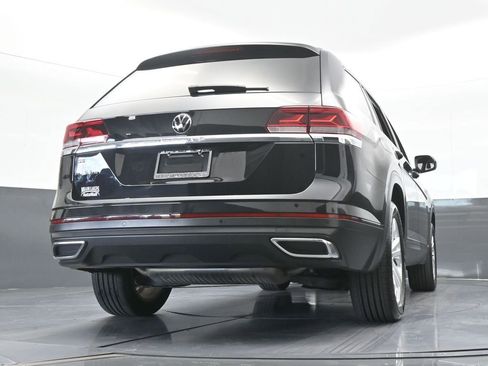 Used 2021 Volkswagen Atlas SE w/ Panoramic Sunroof Package FWD image 60