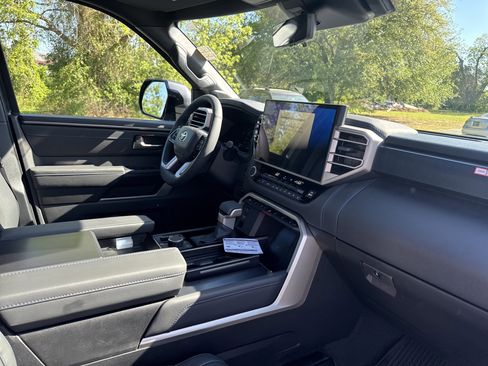 New 2026 Toyota Tundra Platinum AWD/4WD image 39