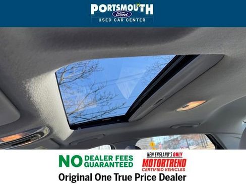 Used 2024 Hyundai Elantra Limited image 10