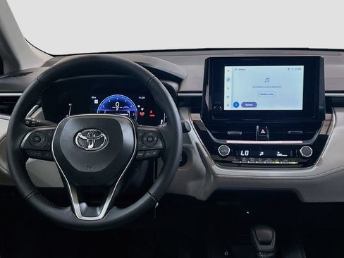 Used 2026 Toyota Corolla Cross LE w/ Moonroof Package FWD image 18