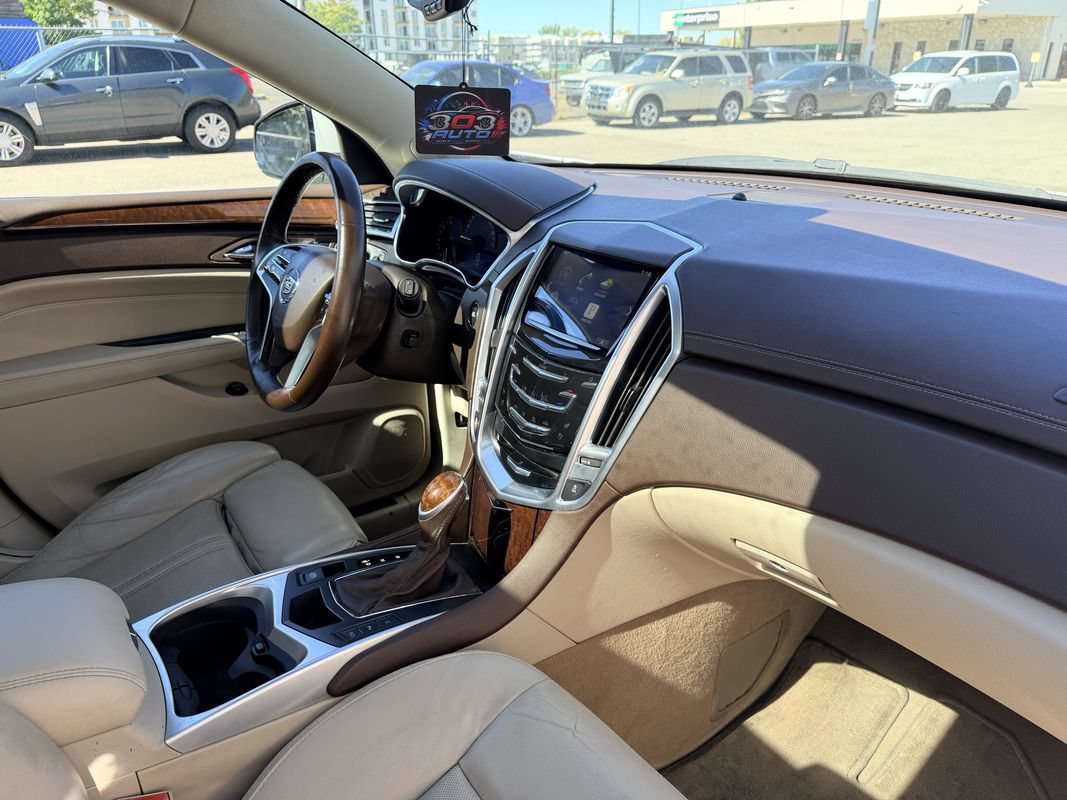 Used 2015 Cadillac SRX Premium w/ Driver Assist Package FWD image 9