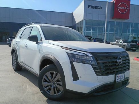 New 2026 Nissan Pathfinder SV image 1