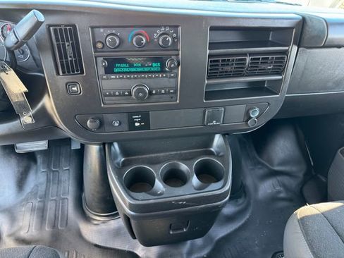 Used 2024 GMC Savana 2500 w/ Driver Convenience Package RWD image 21