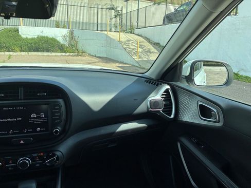 Used 2025 Kia Soul LX w/ LX Technology Package image 33