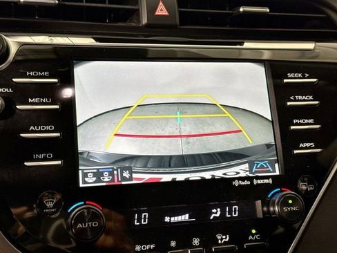 Certified 2018 Toyota Camry SE w/ Audio Package FWD image 15