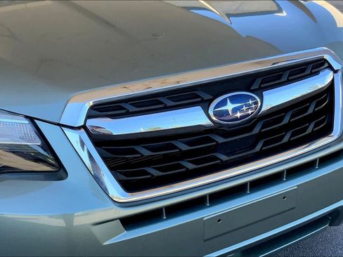 Used 2018 Subaru Forester 2.5i Touring w/ Popular Package #2 image 32