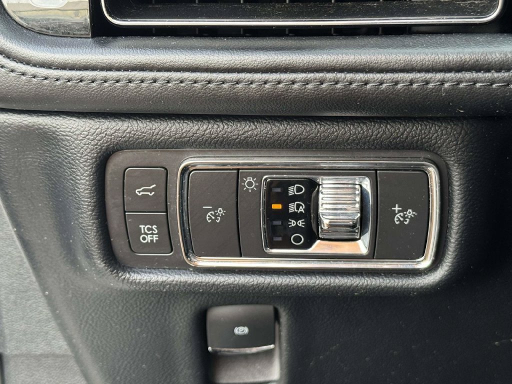 Used 2021 Lincoln Nautilus Reserve AWD/4WD image 30