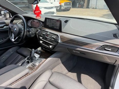 Used 2017 BMW 530i image 10